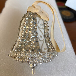 Vintage Unbranded Silver & Beige Sequin Beaded Bell Ornament One Size